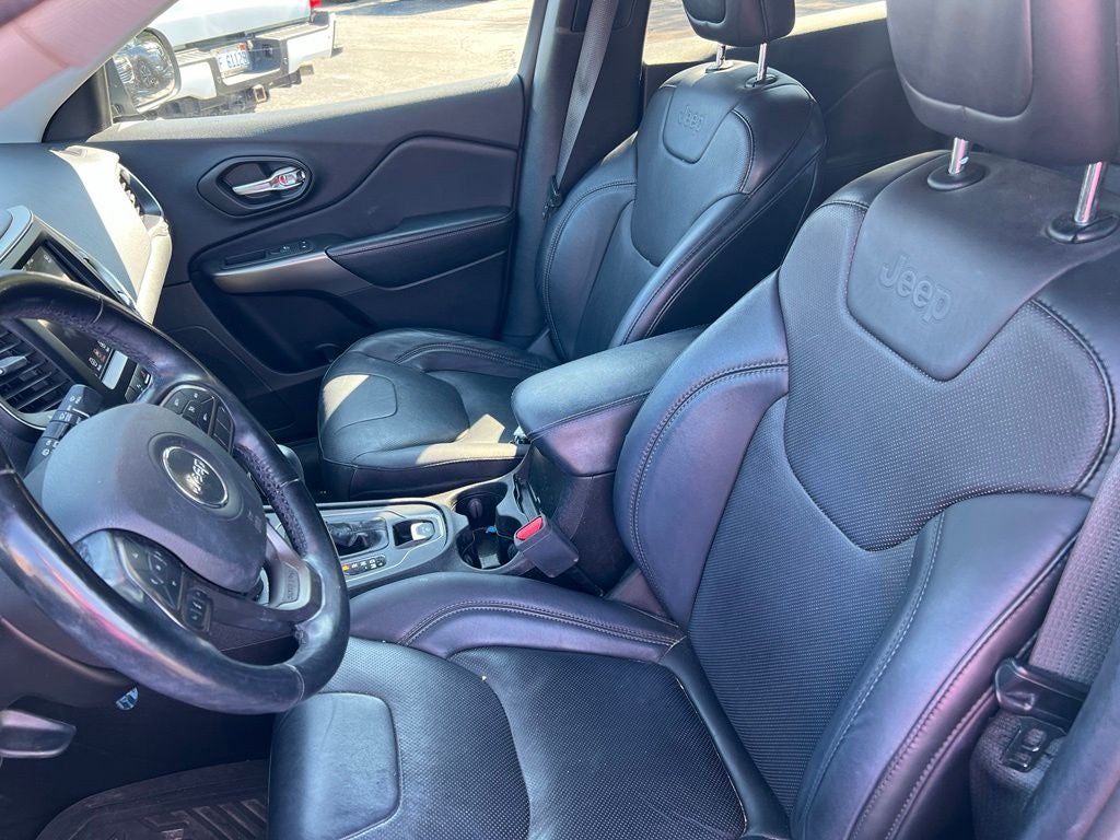 2021 Jeep Cherokee Latitude Lux