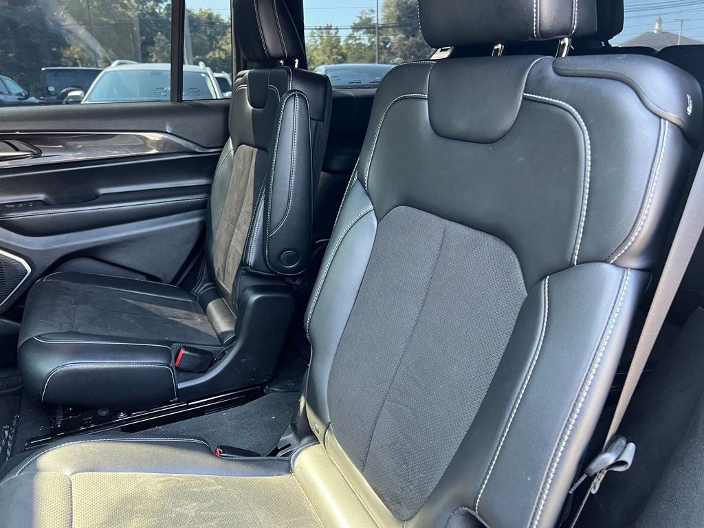 2022 Jeep Grand Cherokee L Altitude