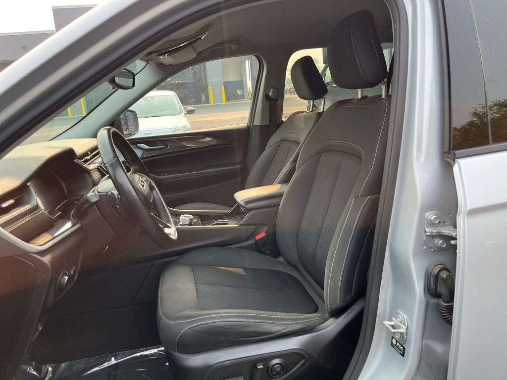 2021 Jeep Grand Cherokee L Laredo