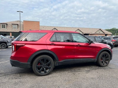 2022 Ford Explorer ST