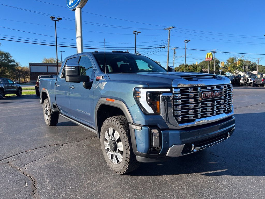 2025 GMC Sierra 2500HD Denali