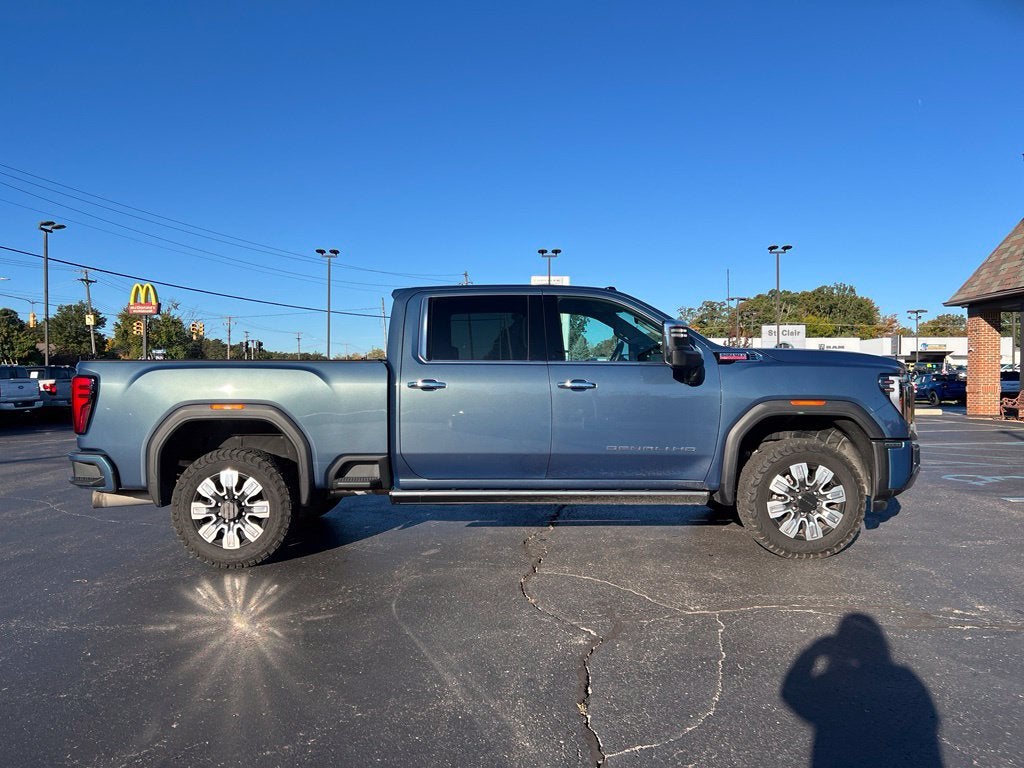 2025 GMC Sierra 2500HD Denali