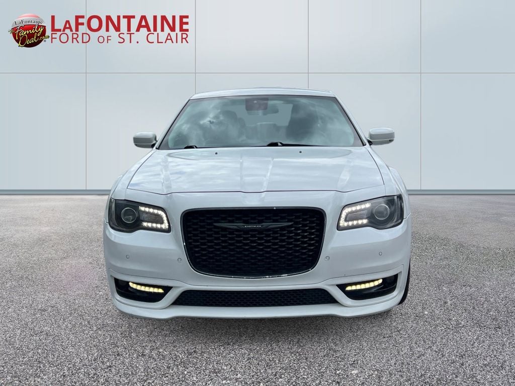2022 Chrysler 300 Touring