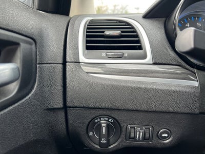 2022 Chrysler 300 Touring