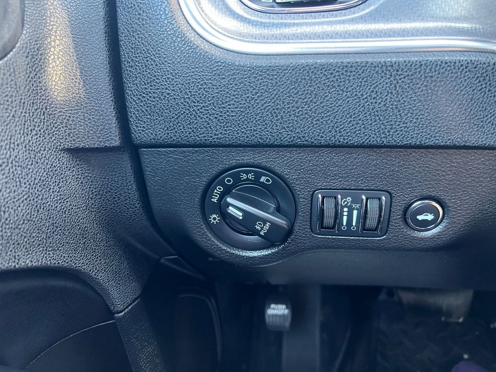 2013 Dodge Charger SXT