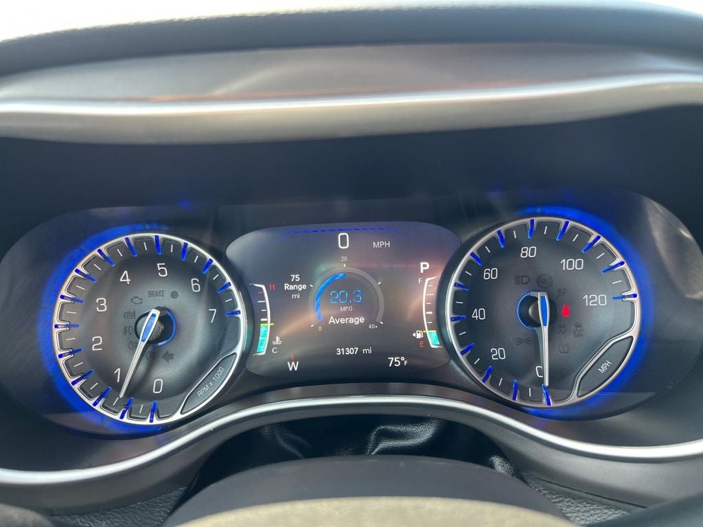2025 Chrysler Pacifica Select