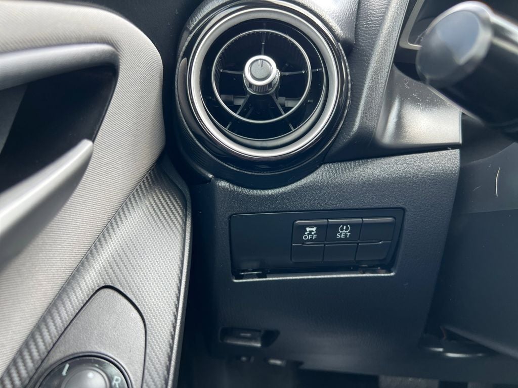 2019 Toyota Yaris LE