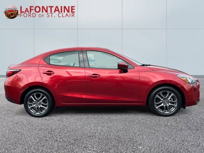 2019 Toyota Yaris LE