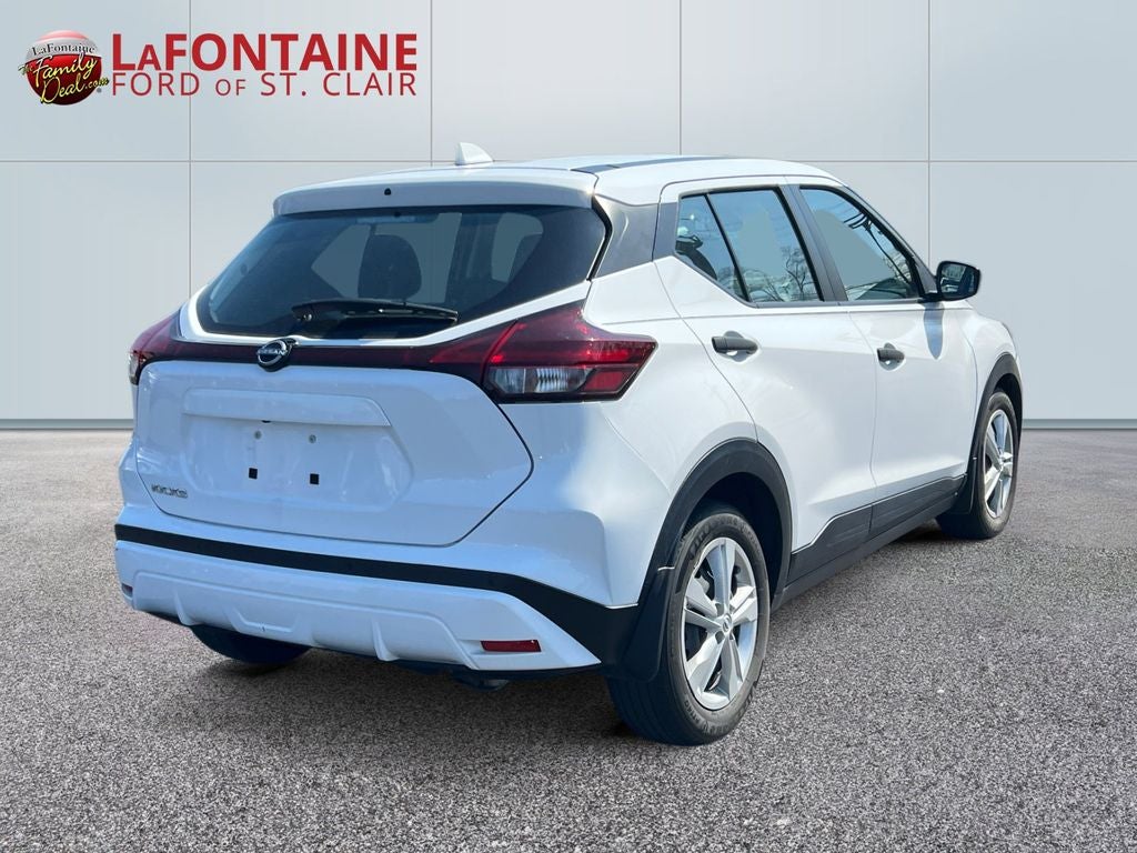 2023 Nissan Kicks S