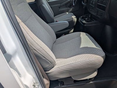 2025 Chevrolet Express Passenger 1LT
