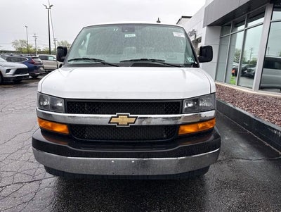 2025 Chevrolet Express Passenger 1LT