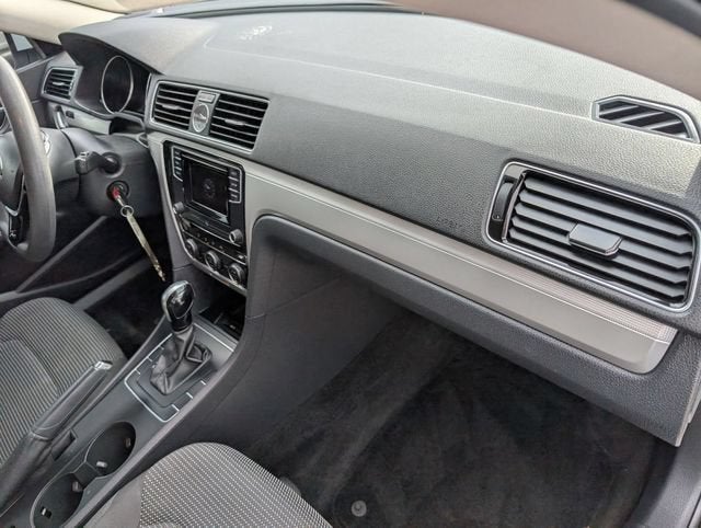 2016 Volkswagen Passat 1.8T S