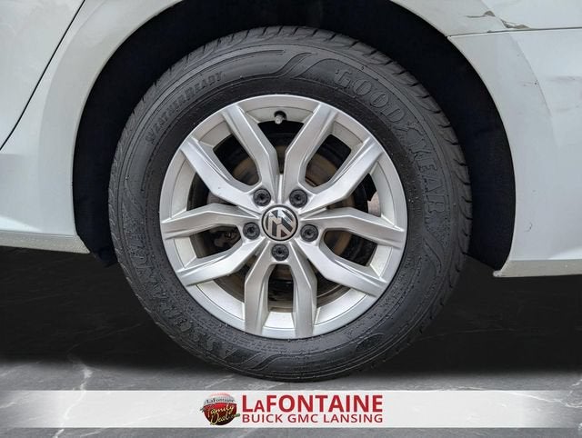 2016 Volkswagen Passat 1.8T S