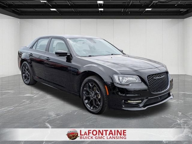 2022 Chrysler 300 Touring L