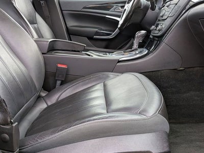 2013 Buick Regal Premium 1