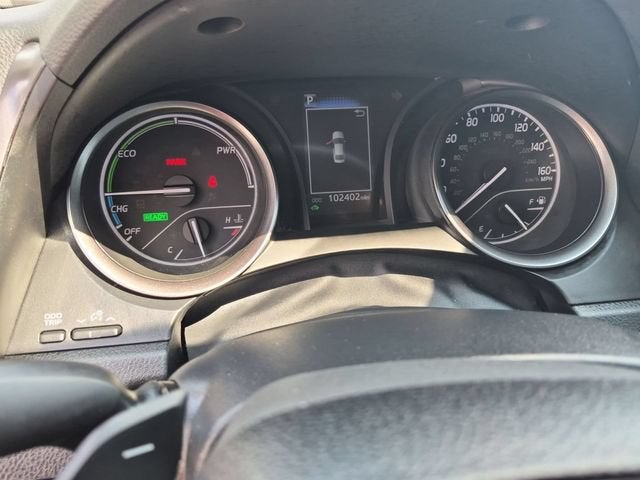 2022 Toyota Camry SE Hybrid