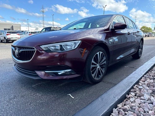 2019 Buick Regal Sportback Essence