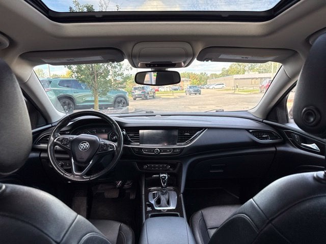 2019 Buick Regal Sportback Essence