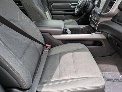 2020 RAM 1500 Big Horn Crew Cab 4x4 5'7" Box