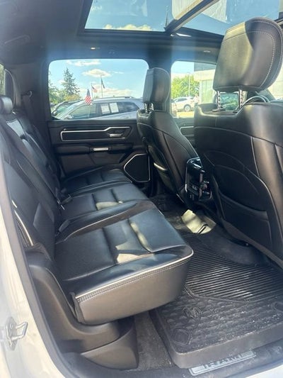 2021 RAM 1500 Laramie Crew Cab 4x4 5'7" Box