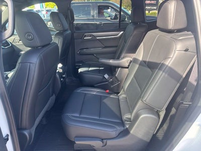 2024 GMC Acadia Elevation