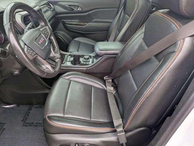 2021 GMC Acadia AT4