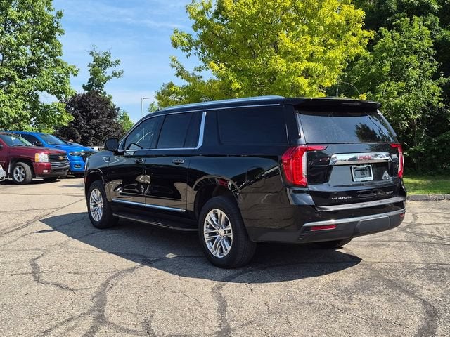 2022 GMC Yukon XL SLT