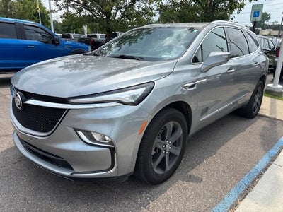 2024 Buick Enclave Essence