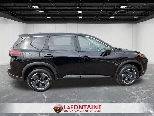 2025 Nissan Rogue SV FWD