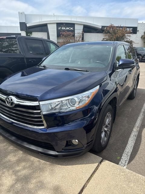 2015 Toyota Highlander LE