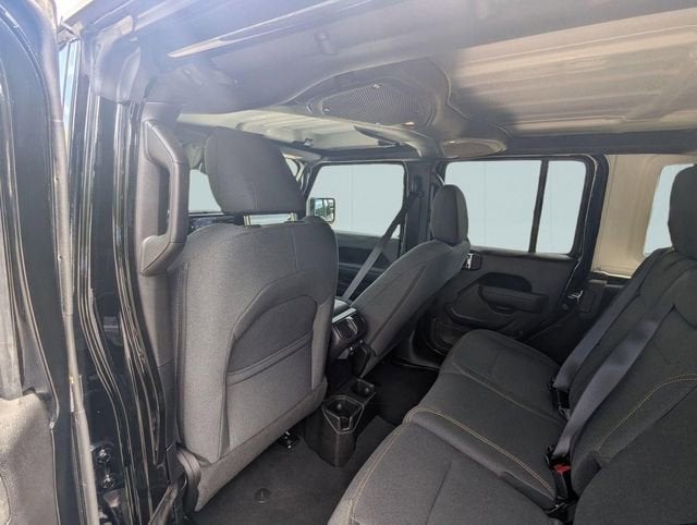 2025 Jeep Wrangler 4-Door Summit 4x4