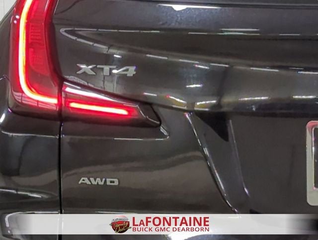 2024 Cadillac XT4 Premium Luxury