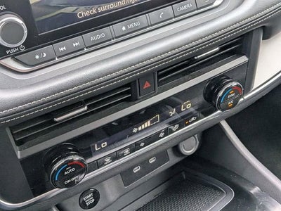 2025 Nissan Rogue SV FWD