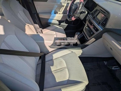 2016 Hyundai Sonata Hybrid SE