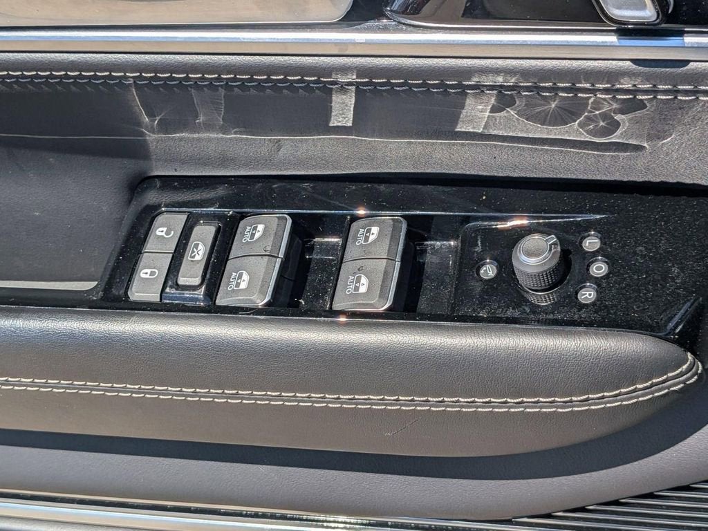 2023 Jeep Grand Wagoneer Obsidian 4x4