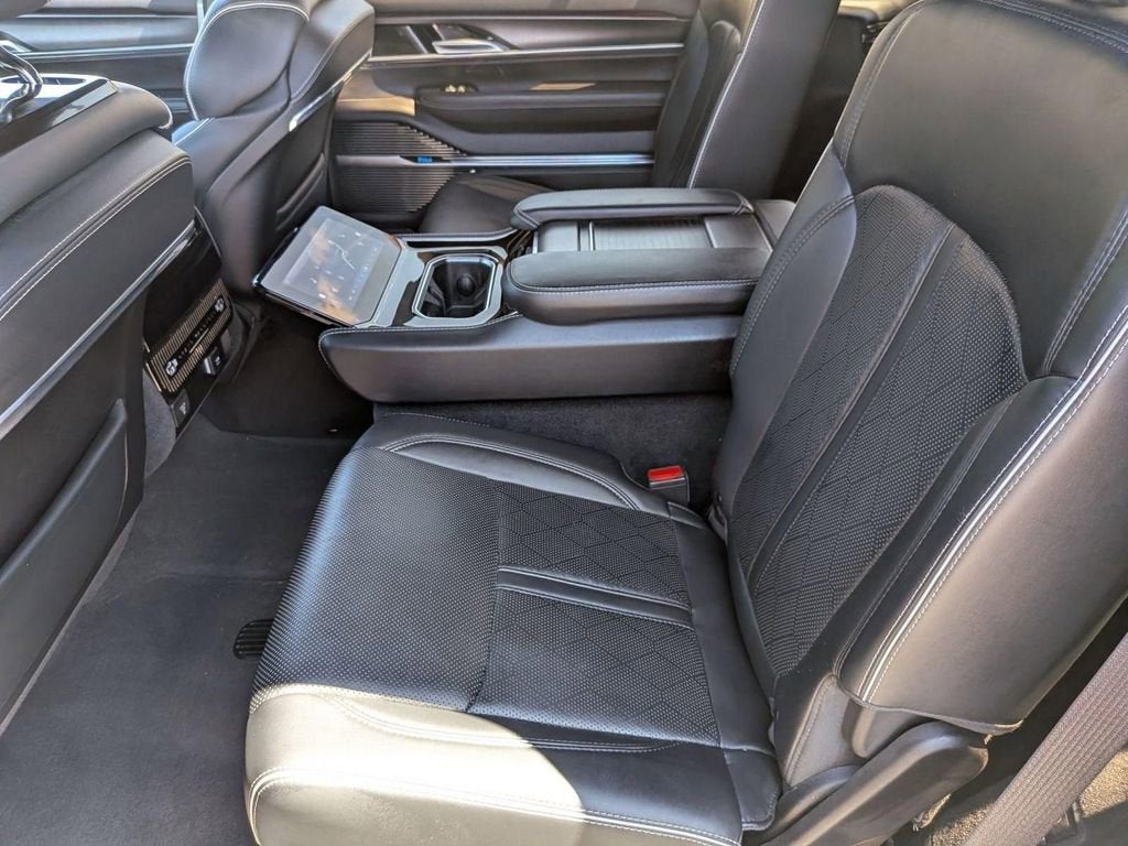 2023 Jeep Grand Wagoneer Obsidian 4x4