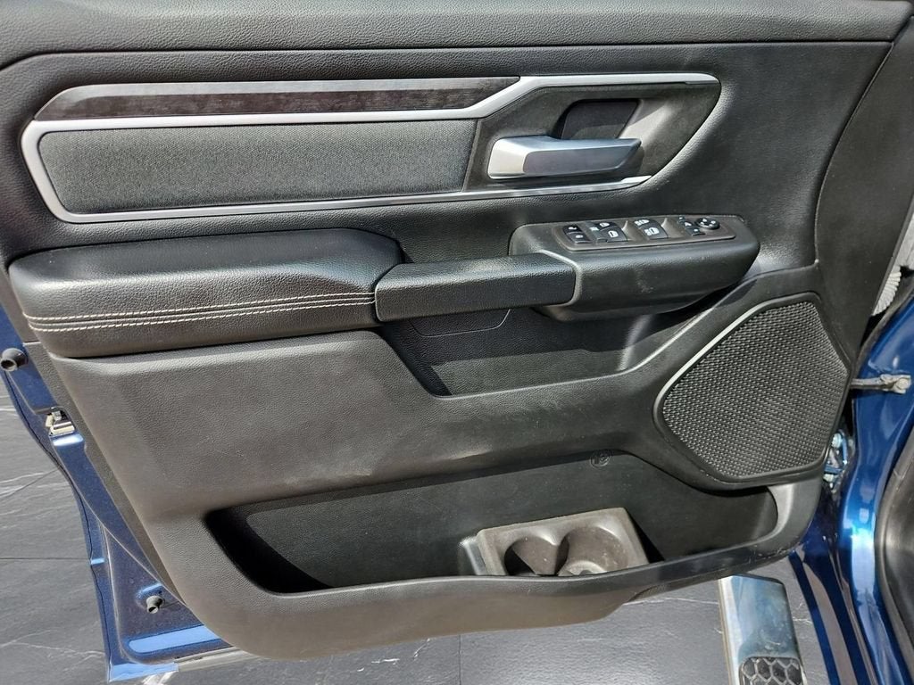 2021 RAM 1500 Big Horn Crew Cab 4x4 5'7" Box