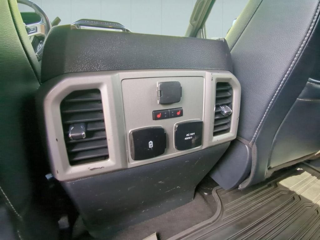 2022 Ford F-350 LARIAT