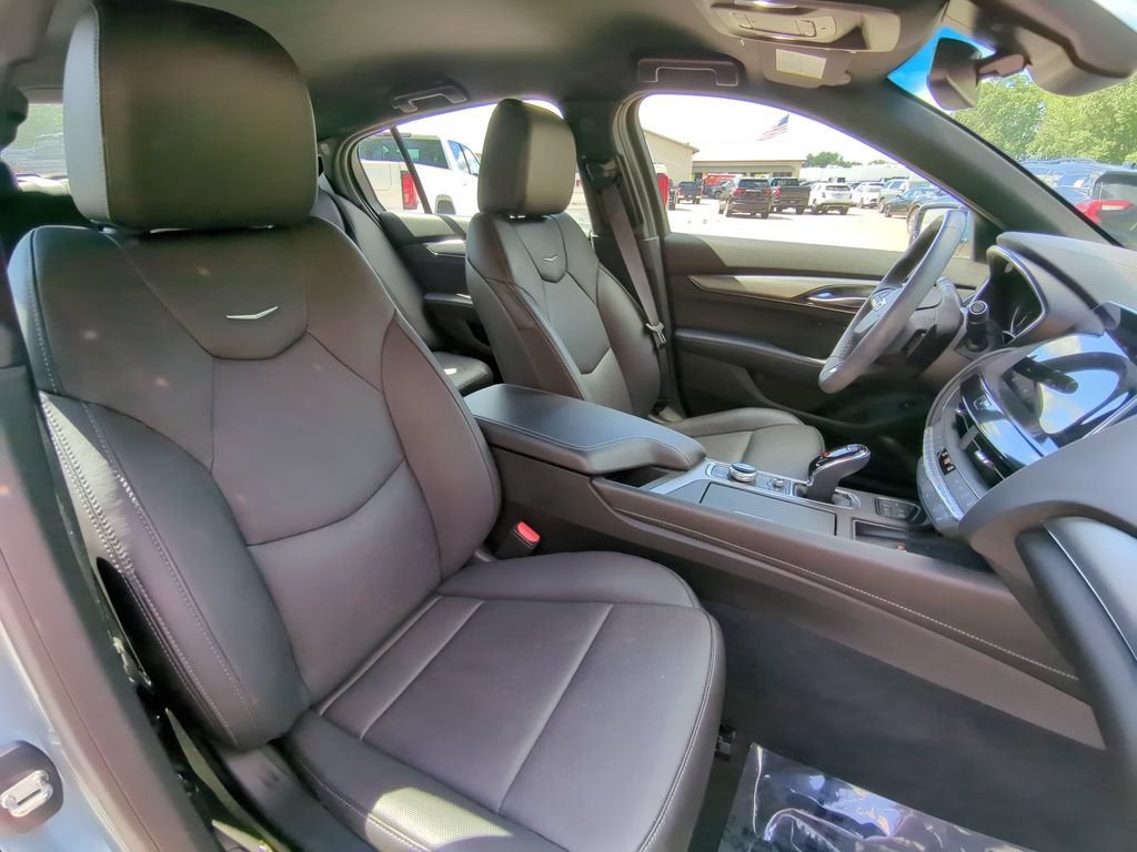 2023 Cadillac CT5 Premium Luxury