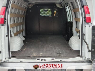 2025 Chevrolet Express Cargo WT