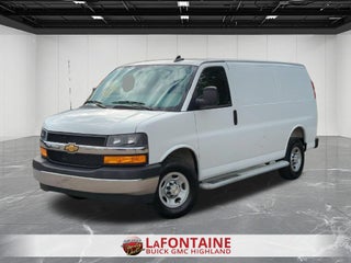 2025 Chevrolet Express Cargo WT