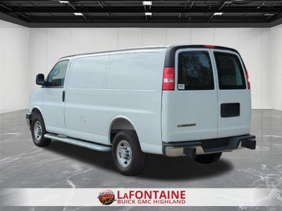 2025 Chevrolet Express Cargo WT