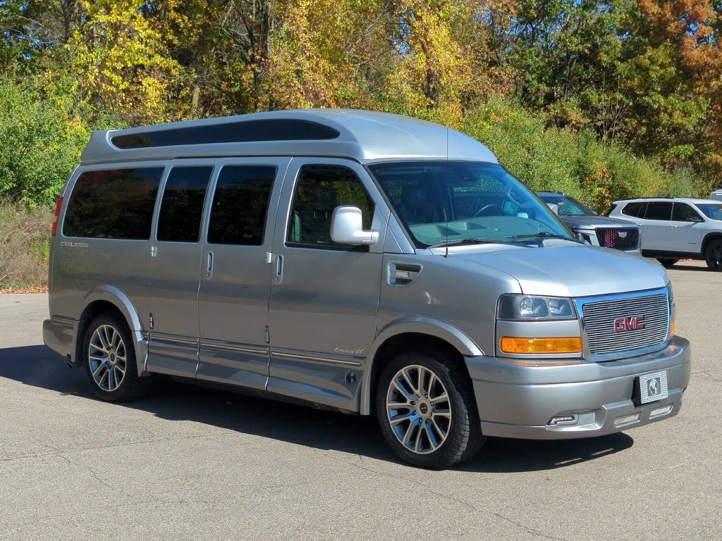 2021 GMC Savana Passenger 2500 LS
