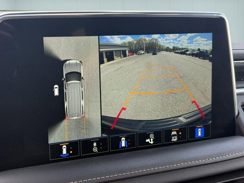 2023 GMC Yukon XL SLT