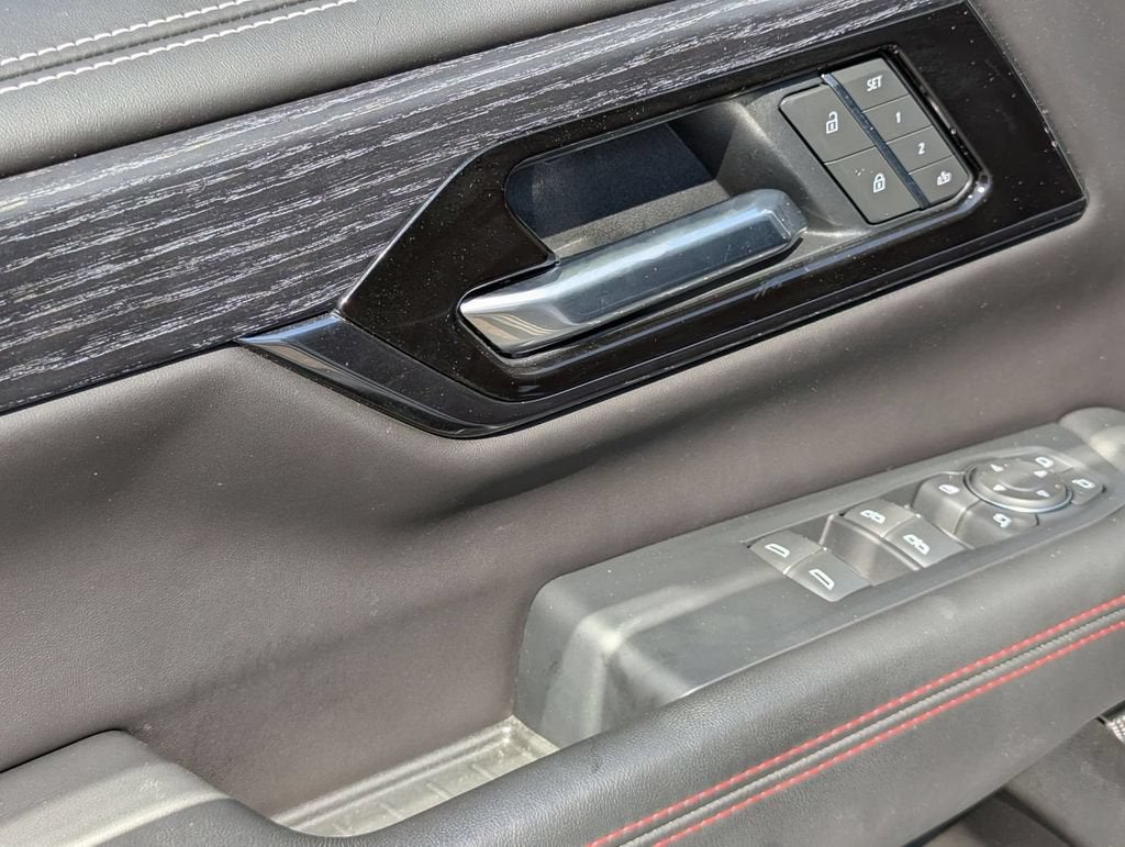 2025 GMC Yukon AT4 Ultimate