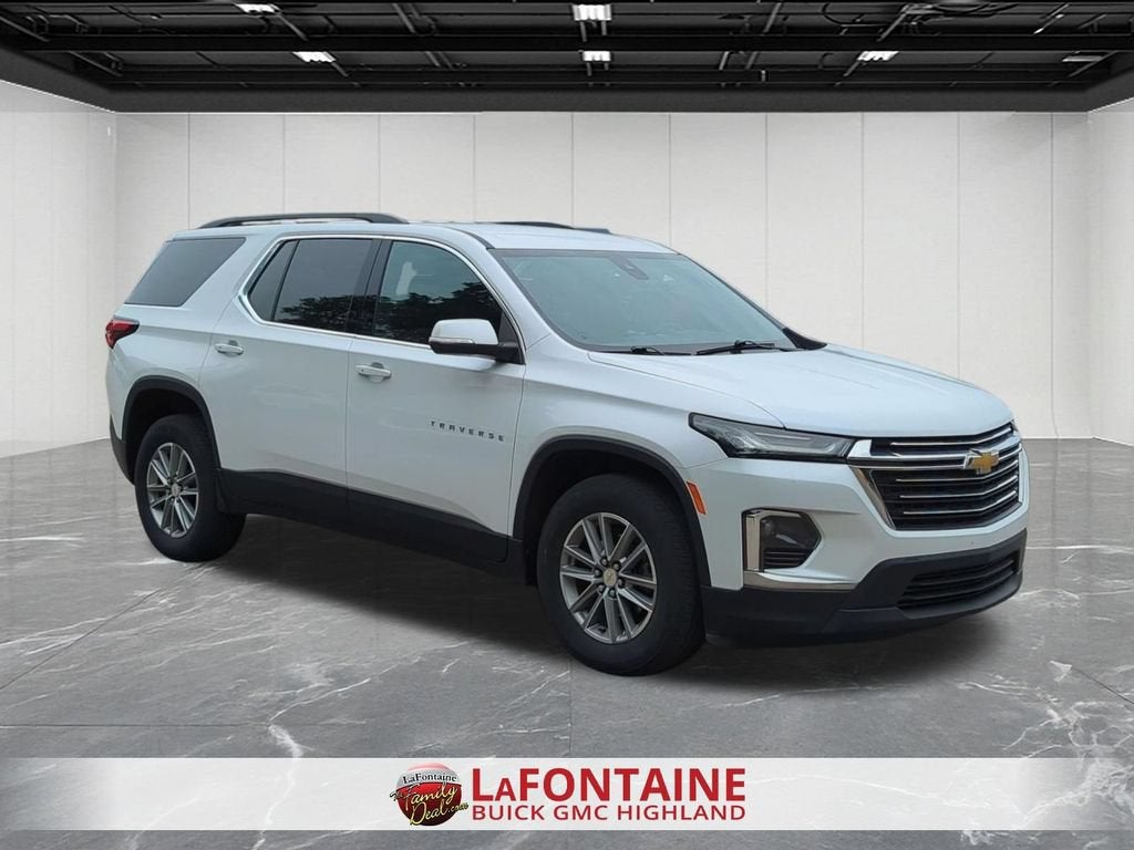 2023 Chevrolet Traverse LT Cloth