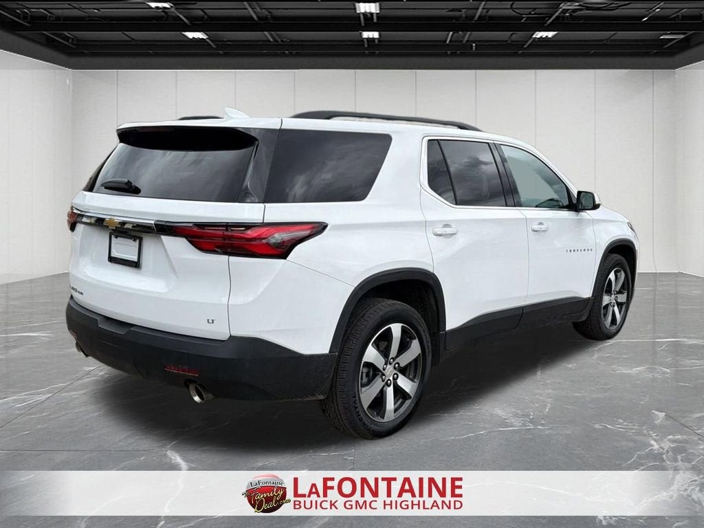 2023 Chevrolet Traverse LT Leather