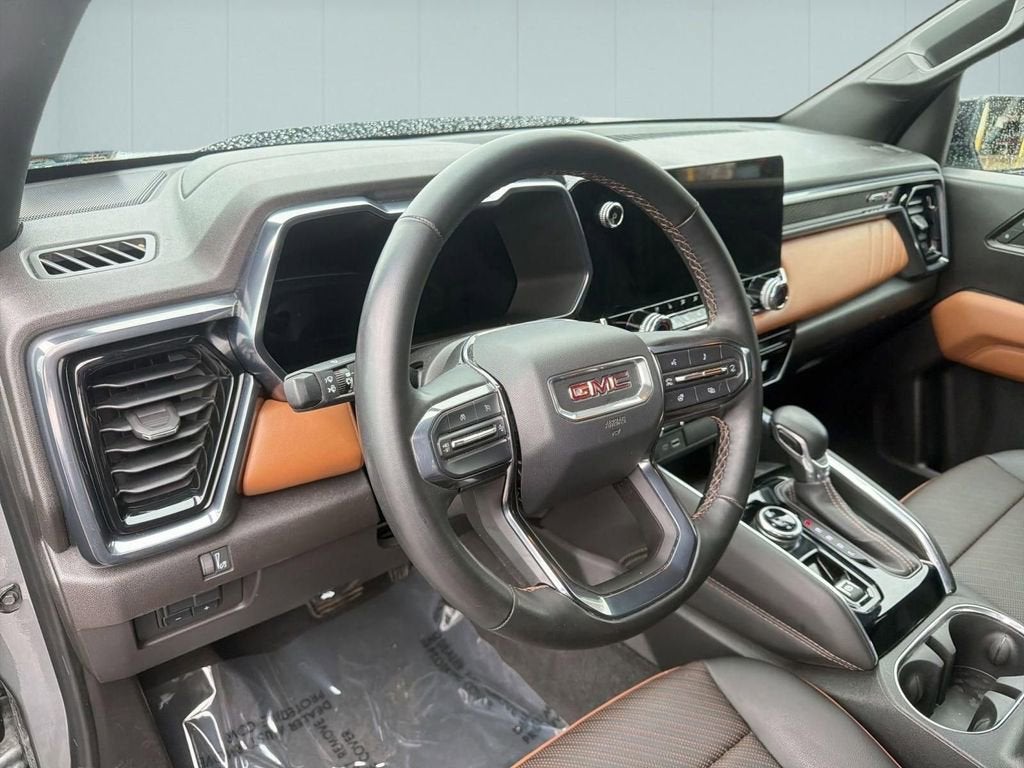 2023 GMC Canyon AT4