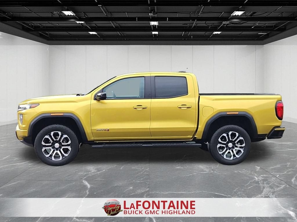2023 GMC Canyon 4WD AT4