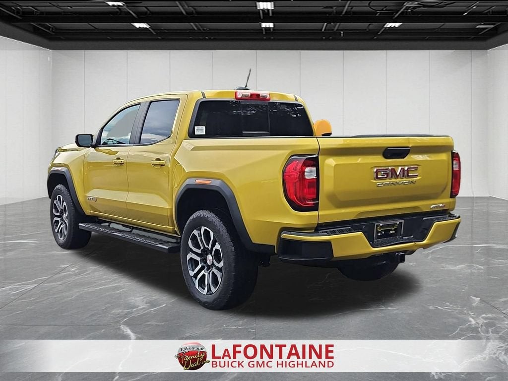 2023 GMC Canyon 4WD AT4